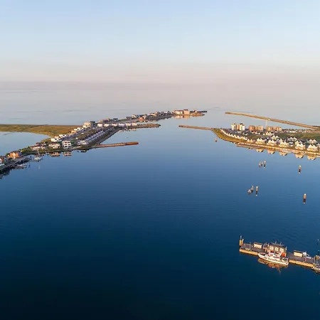 Ocean Love- Eg, Terrasse, Ostseeblick, Kamin Apartment *